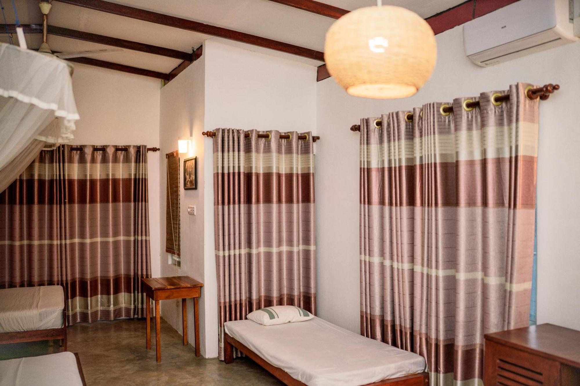 Hotel Bienvenido Cozy Madiha Matara Habitación foto
